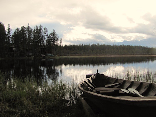 Holzboot am See, Dalarna