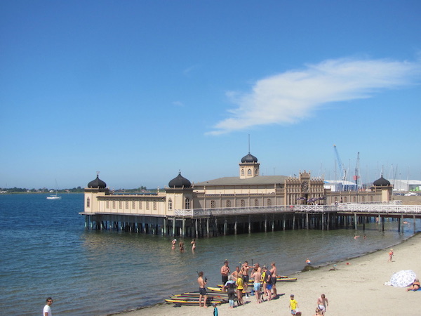 Strand und SUP Bords am Kaltbadehaus Varberg