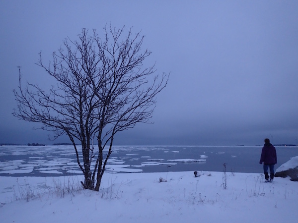 Winterdunkelheit in Schweden