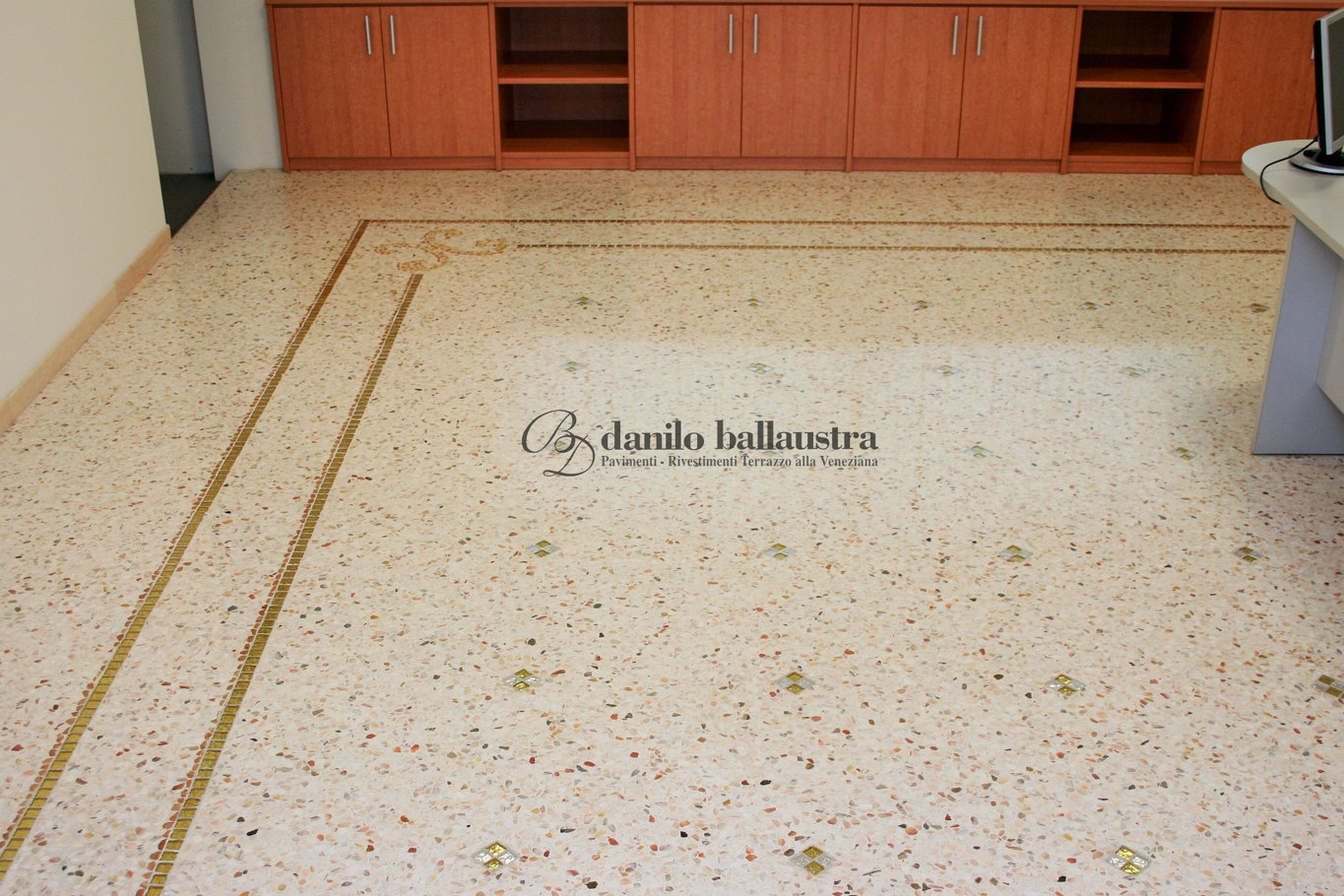 SHOW-ROOM -  SAN PIETRO IN GU (PD)