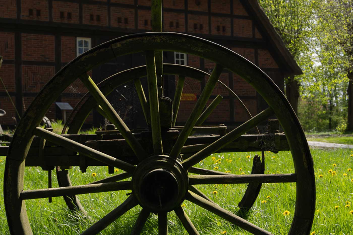 Speichenrad an einer Kutsche