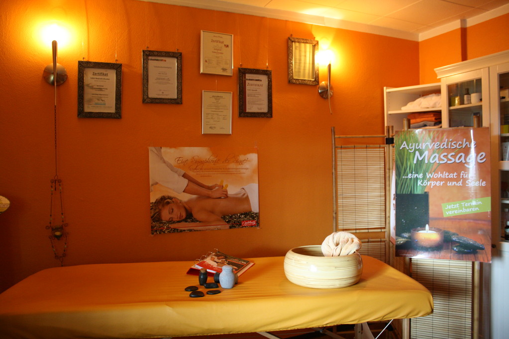 Ambulante-Ayurvedakuren-in-der-Naturheilpraxis-Wuppertal-Edith-Nawrath-Brucker