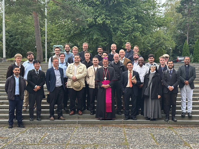 Priesteramtskandidaten treffen sich