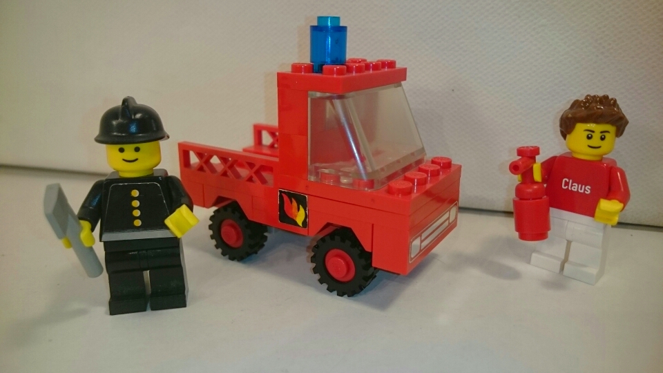 620 - Feuerwehrwagen mit Brandmeister 