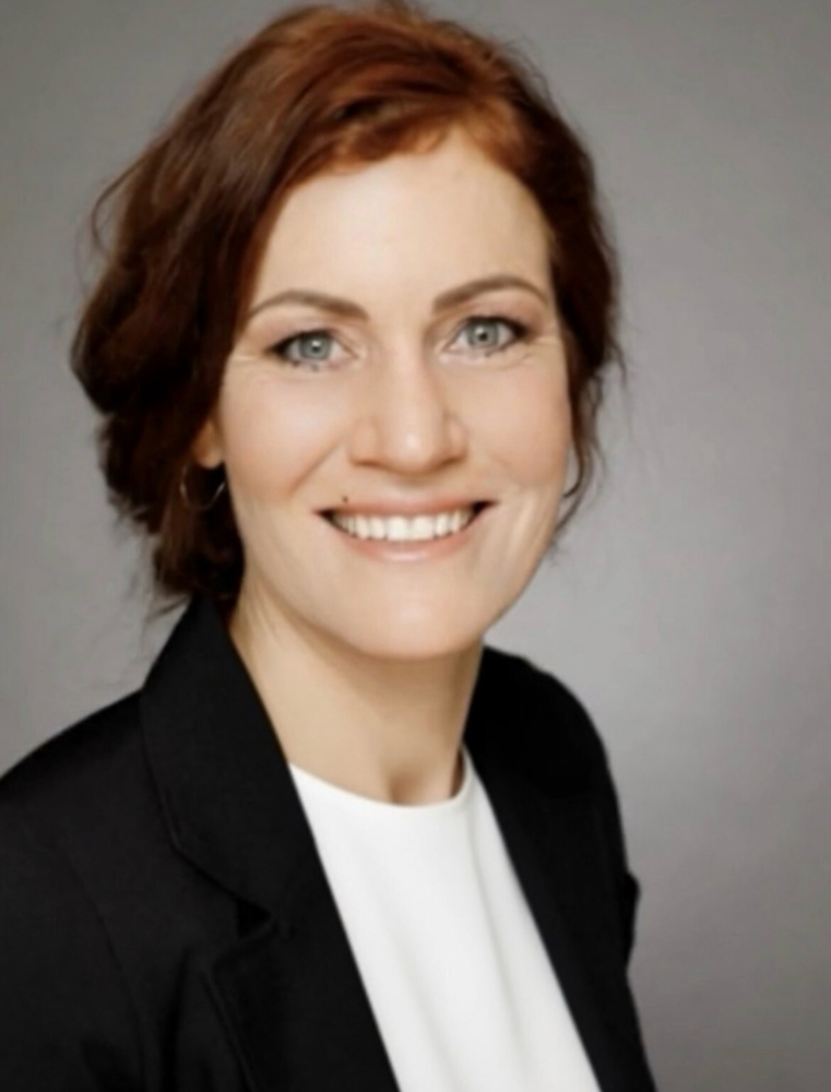 Julia Schierle, Familientherapeutin