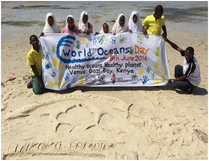 IOI EASTERN AFRICA (KENYA): Local students participating in a sand sculpting competition