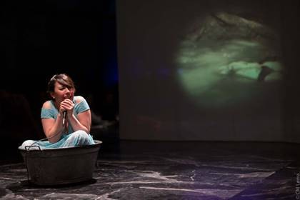 “BANQUETE ANTROPOFÁGICO” EN EL TEATRO VARASANTA
