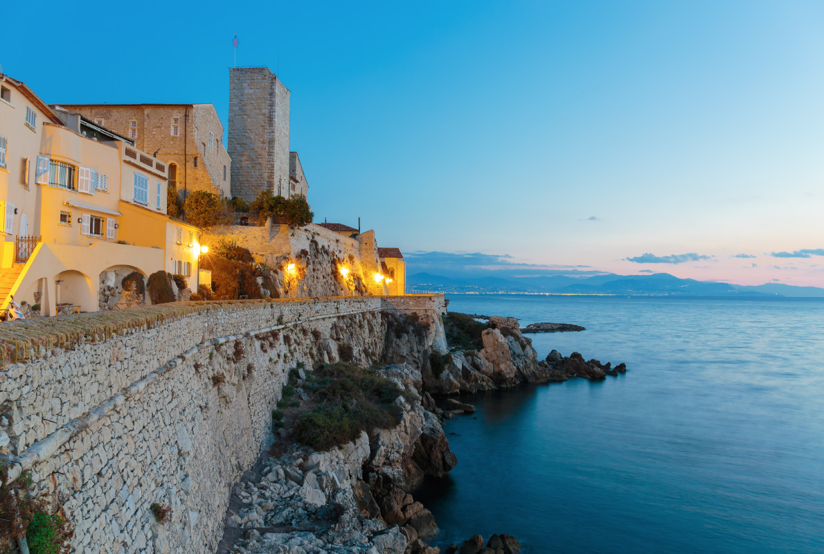 Antibes - Kate Blanchette -  Best celebrities destinations in Europe - Copyright Laborant - European Best Destinations