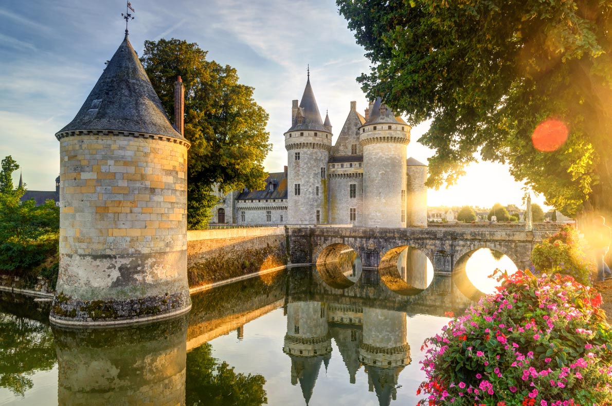 castles near tours france