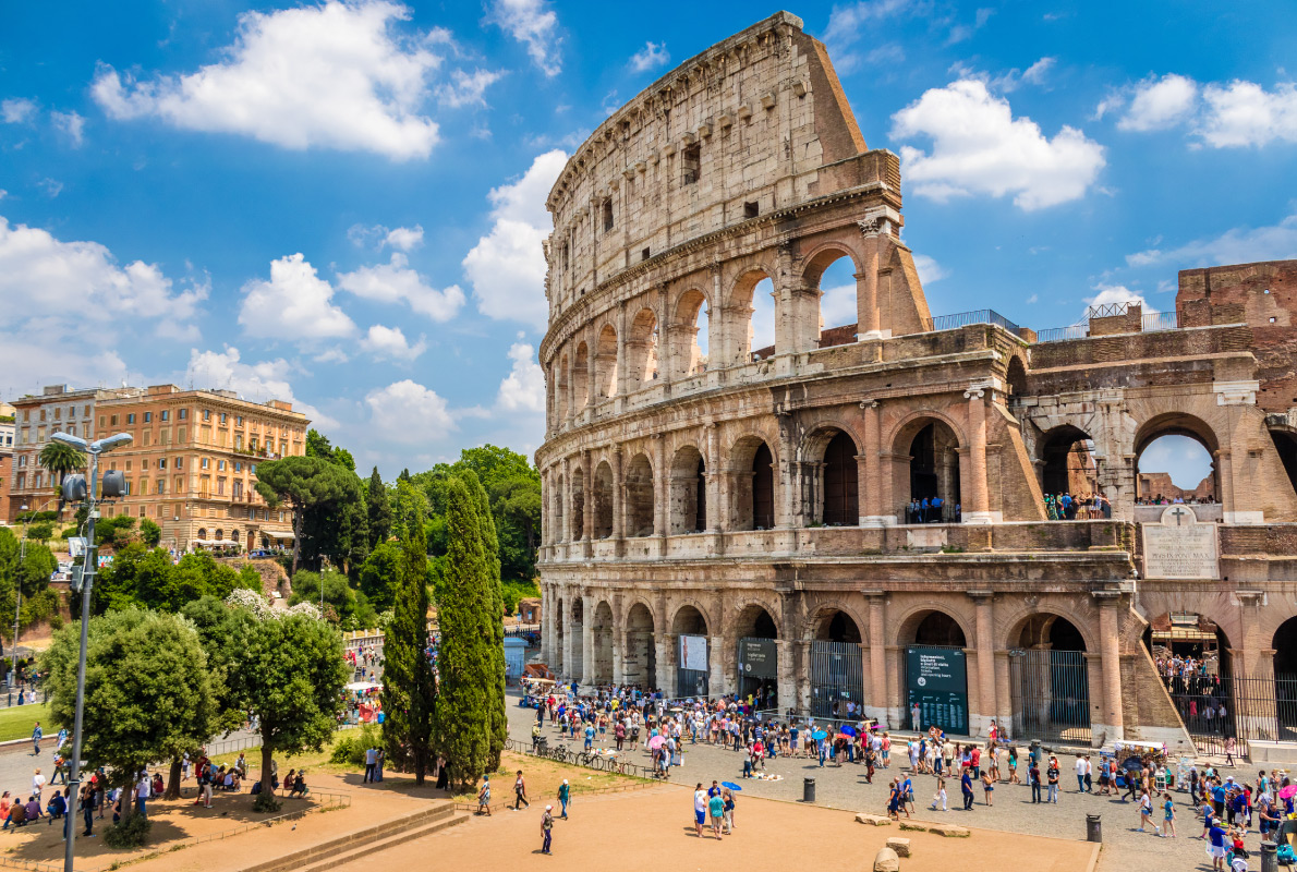 Roma - Best accessibility destinations in Europe - Colosseum with clear blue sky, Rome, Italy Copyright Belenos - European Best Destinations