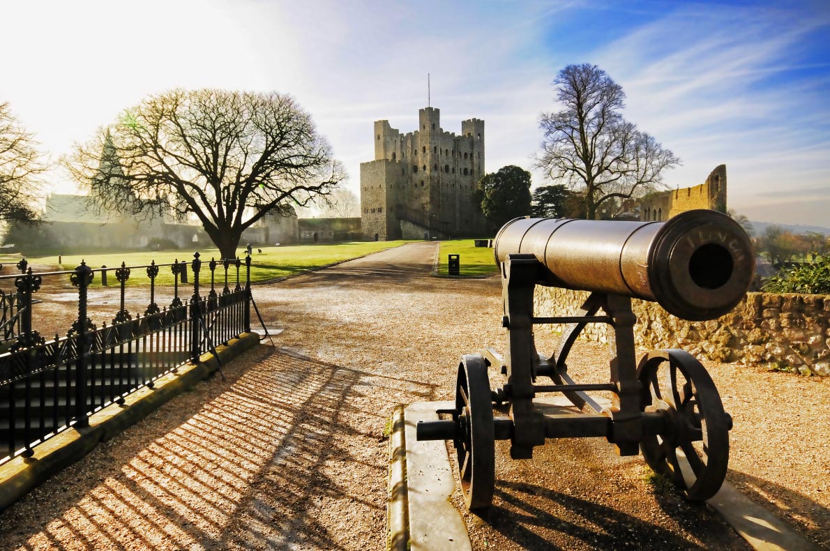 Best Castles in England - Rochester Castle Copyright ImagineMedia - European Best Destinations