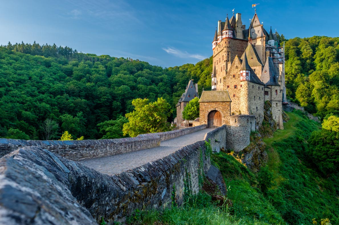Best things to do in Germany - Day trip to Eltz Castle - Copyright haveseen- European Best Destinations