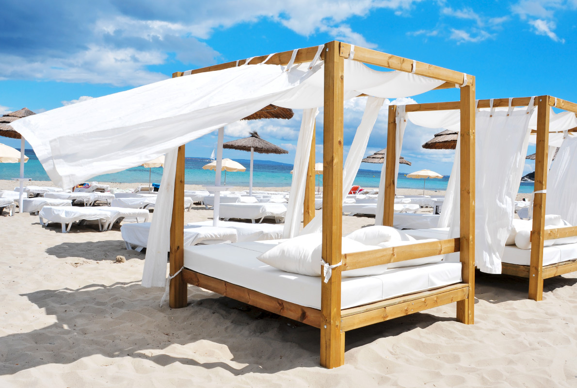 Ibiza - Paris Hilton - Best celebrities destinations in Europe - Copyright nito - European Best Destinations