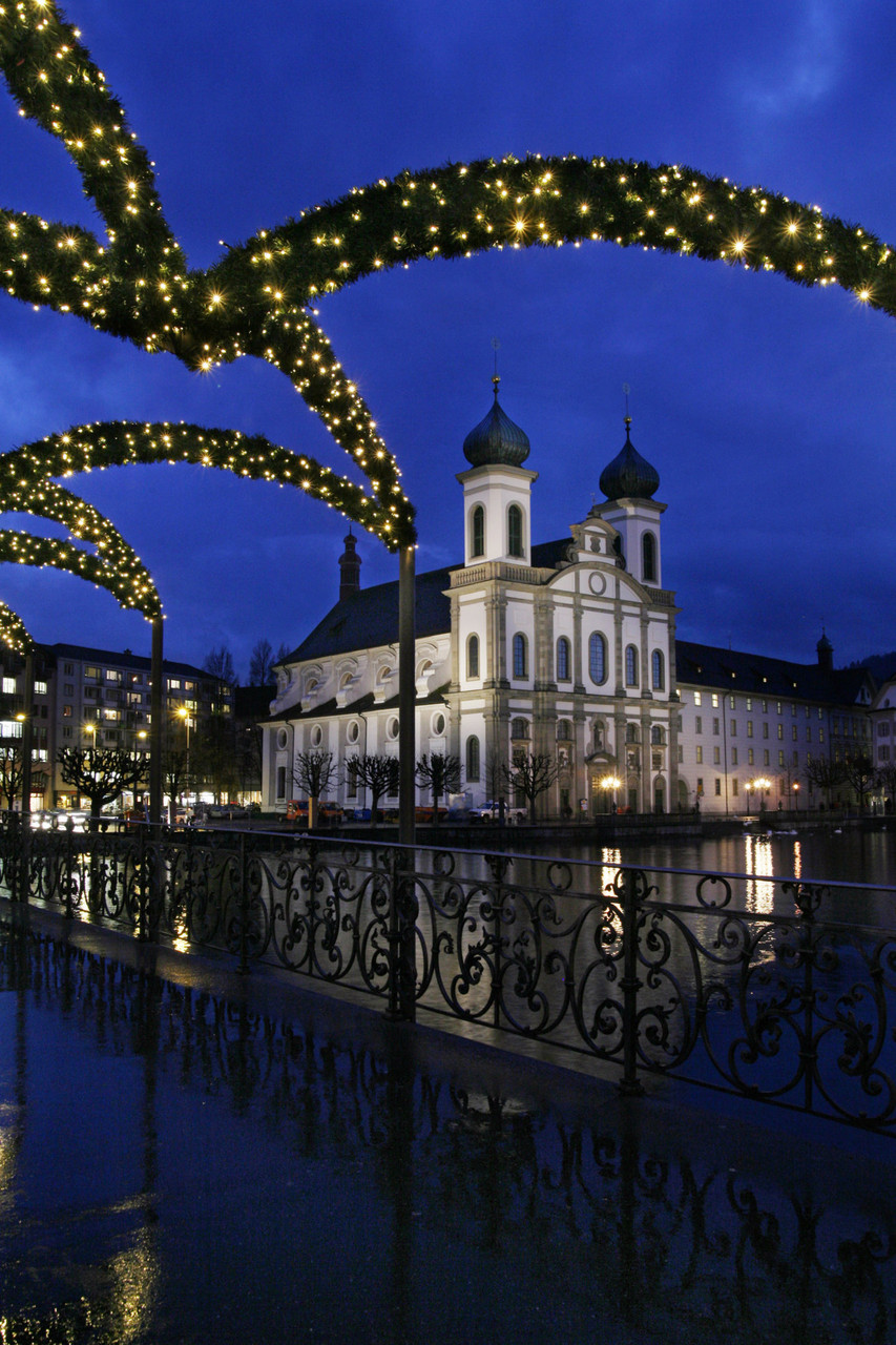 Lucerne Christmas Market 2024 Opening dates, hotels, things to do