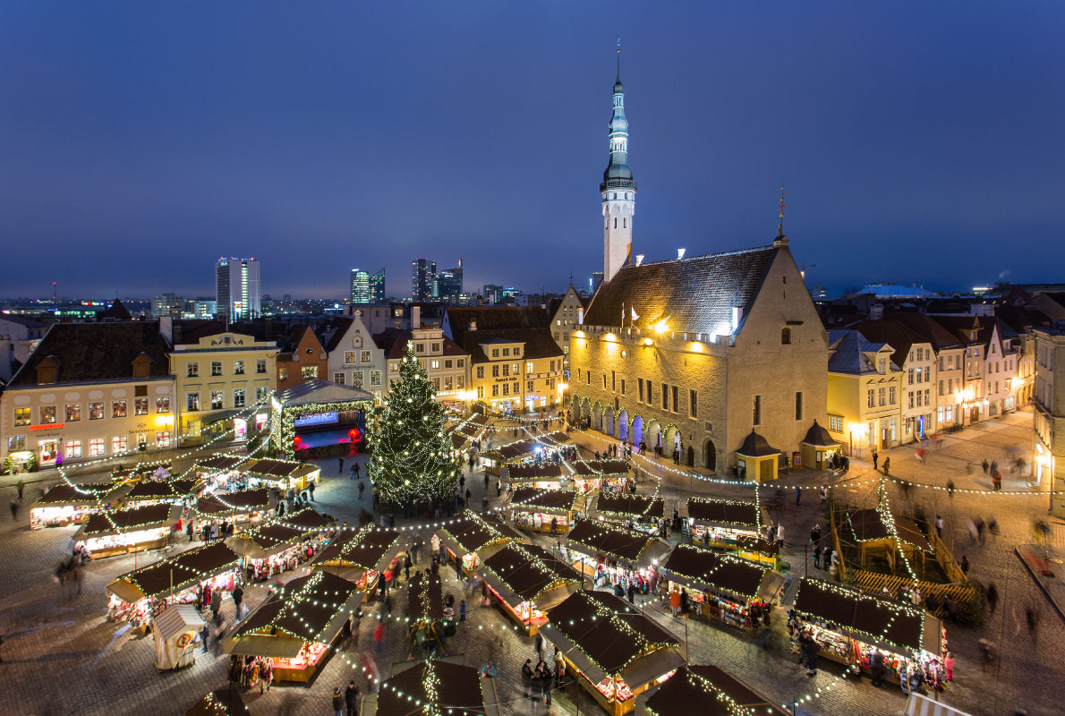 Cele mai frumoase 19 orase impodobite de Craciun in Europa ! 59 Tallinn-best-Christmas-market-in-Europe