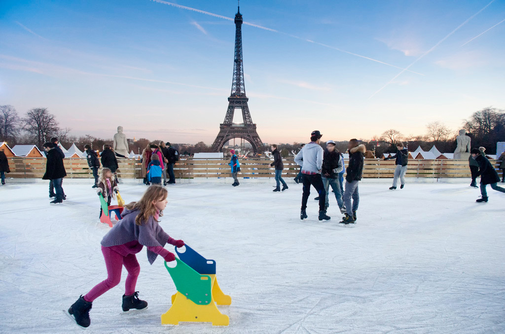 Paris Christmas Market 2023 - Dates, hotels, things to do,... - Europe