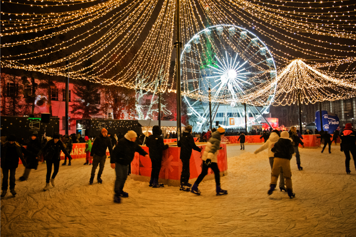 Best Ice Skating Rinks in Europe - Poznan Christmas Market -  European Best Destinations