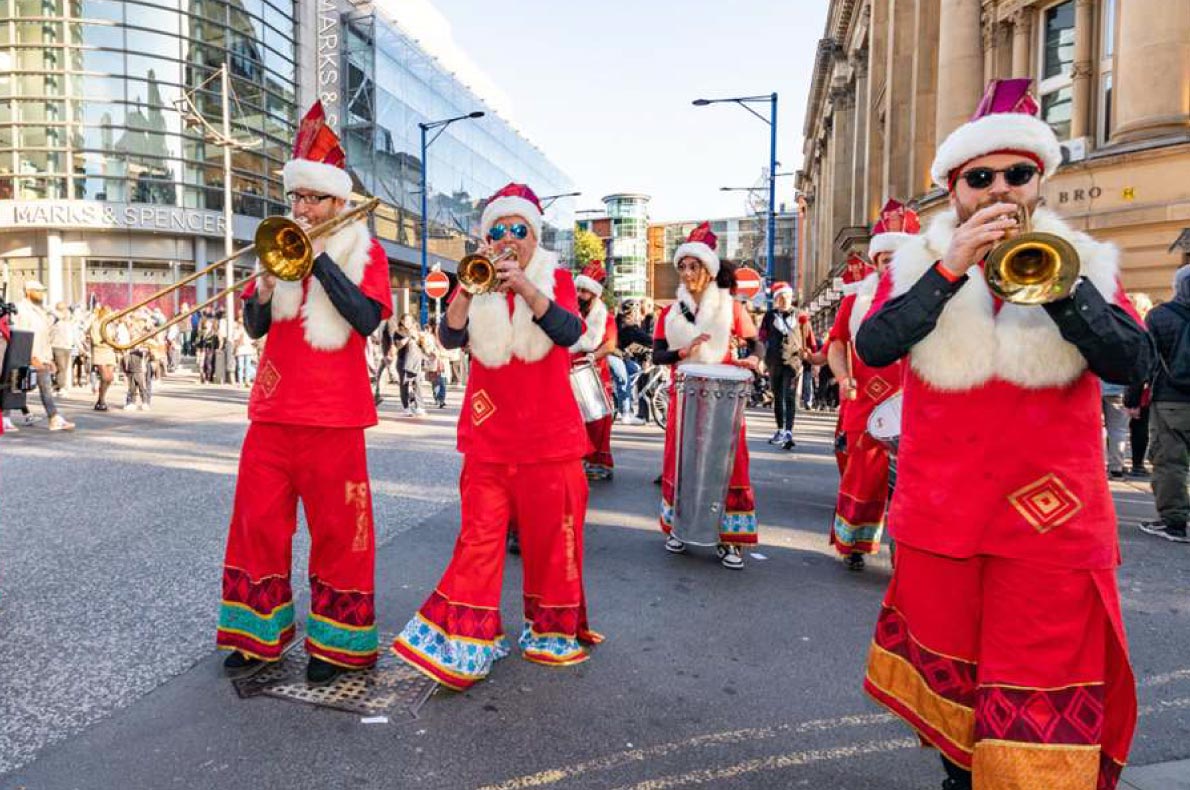 Most Beautiful Christmas Parades in Europe - Manchester Christmas Parade