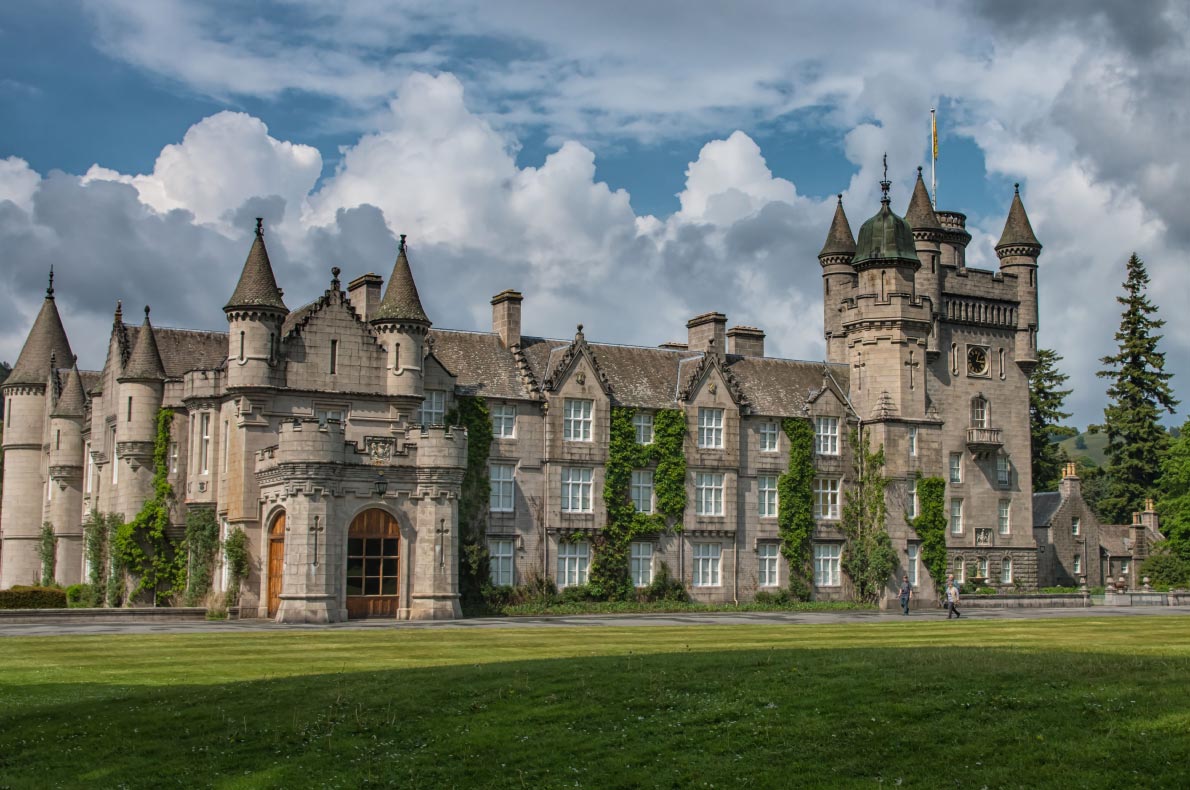 Best things to do in Scotland - Balmoral Castle copyright Jacinto Marabel Romo - European Best Destinations