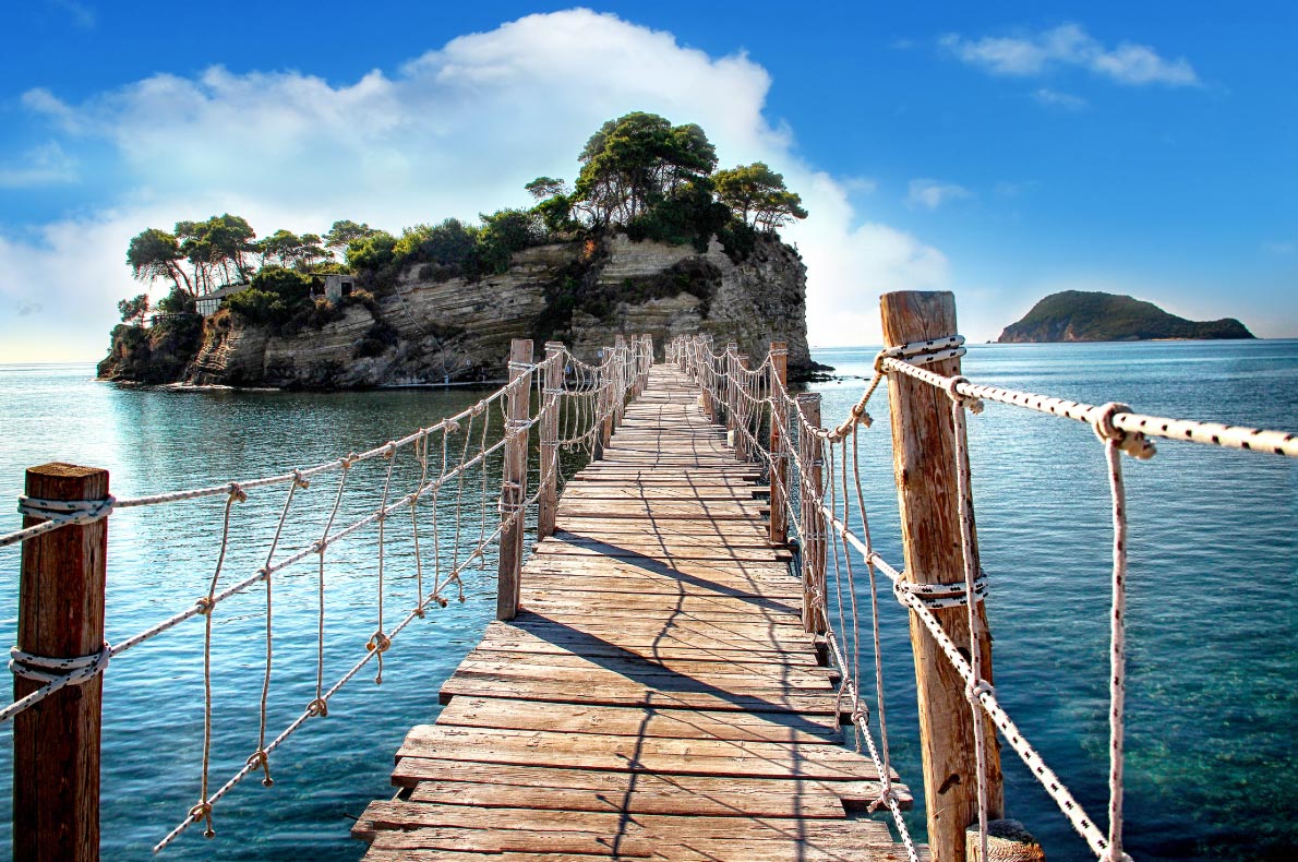 Best hidden gems in Greece - Cameo Island - Copyright  Wynian- European Best Destinations