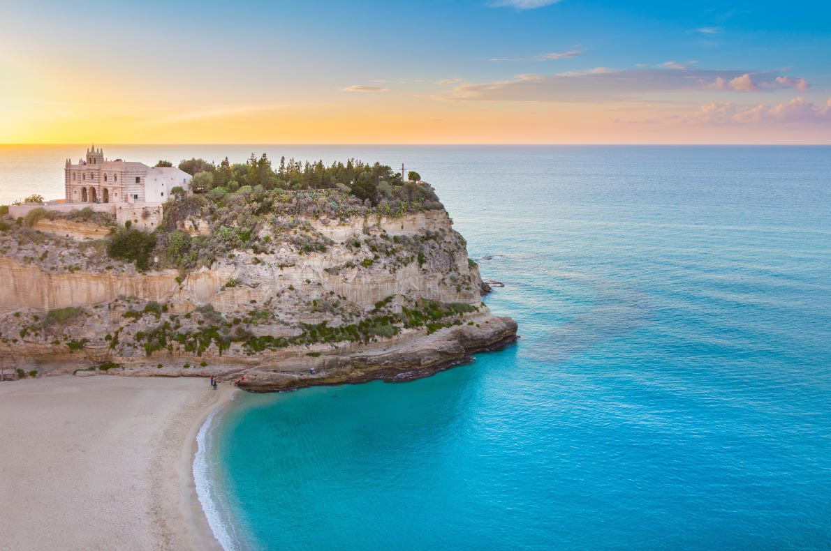 Best beaches in Italy - Tropea Beach - copyright lebasi0601 - European Best Destinations