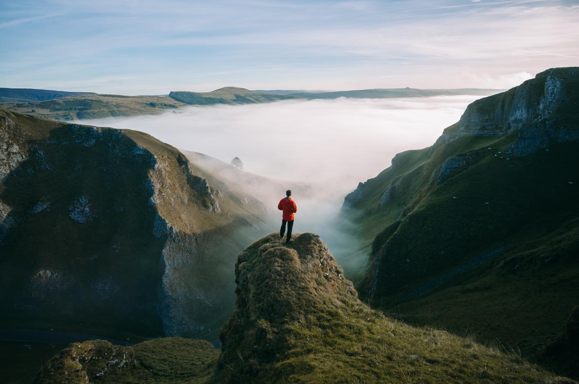 Best natural wonders in England - Winnats Pass 