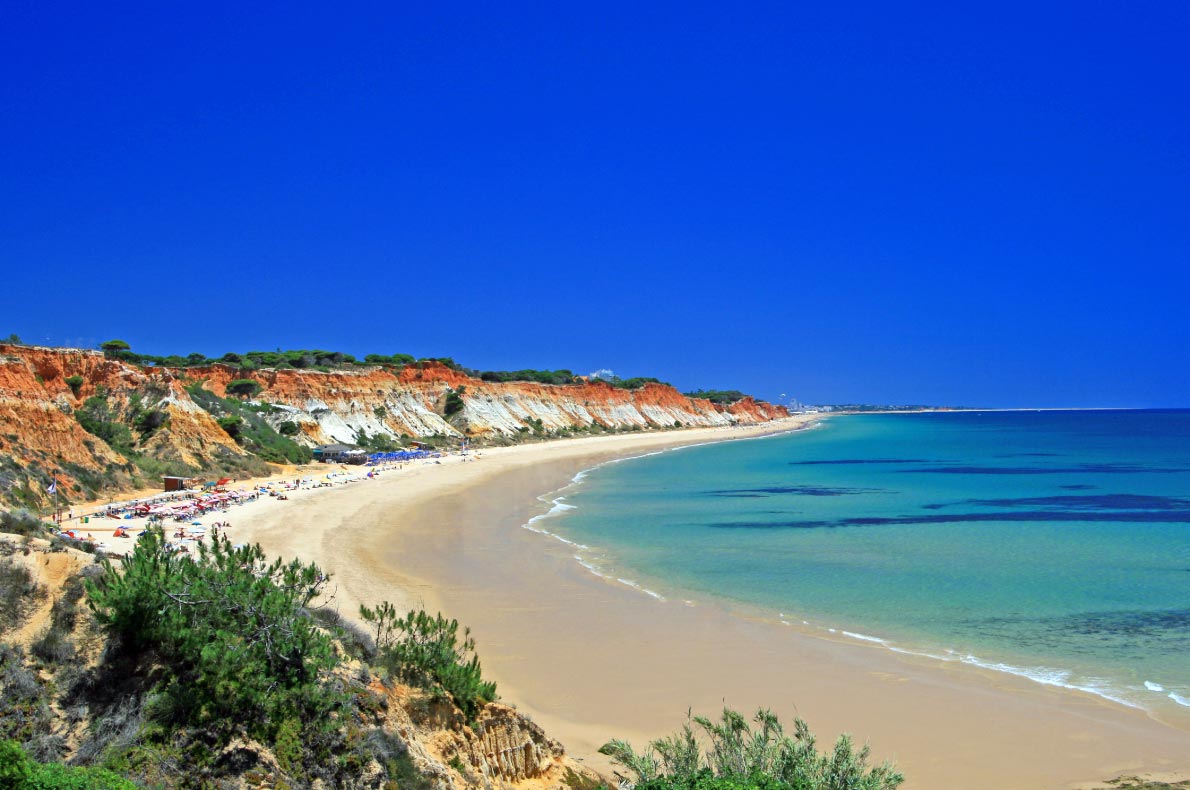 Best beaches in Portugal - Falesia Beach copyright hbw_pictures - European Best Destinations