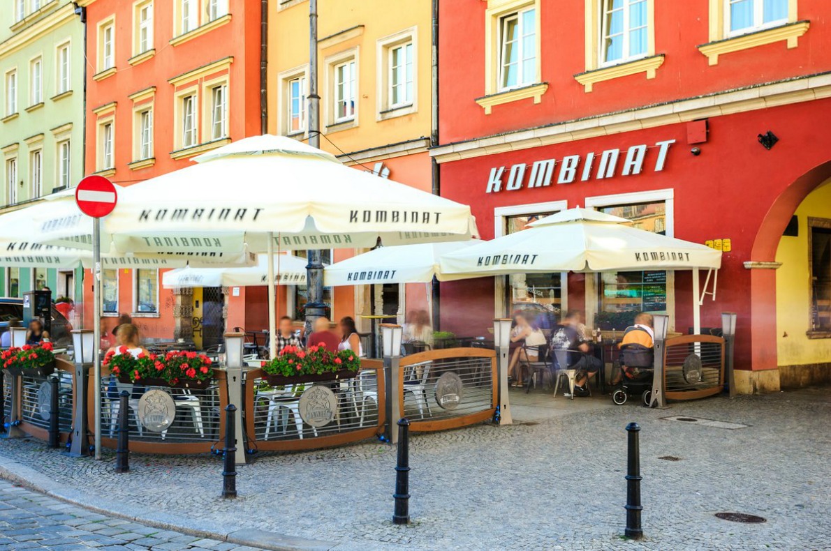 Best bars and restaurants in Wroclaw - Kombinat Bar Wroclaw 