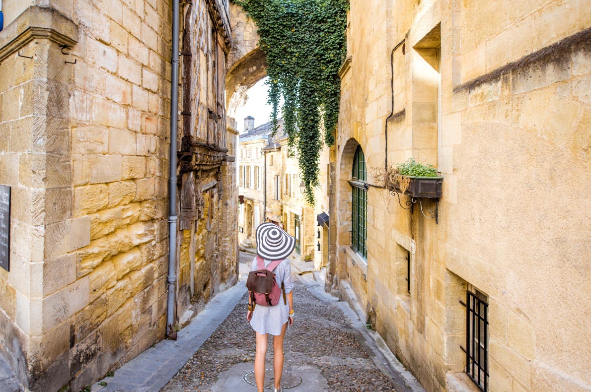 Best things to do in France - From Bordeaux: Saint-Emilion wine tasting experience - Copyright RossHelen - European Best Destinations