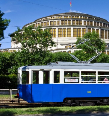 Tour by Historic tram