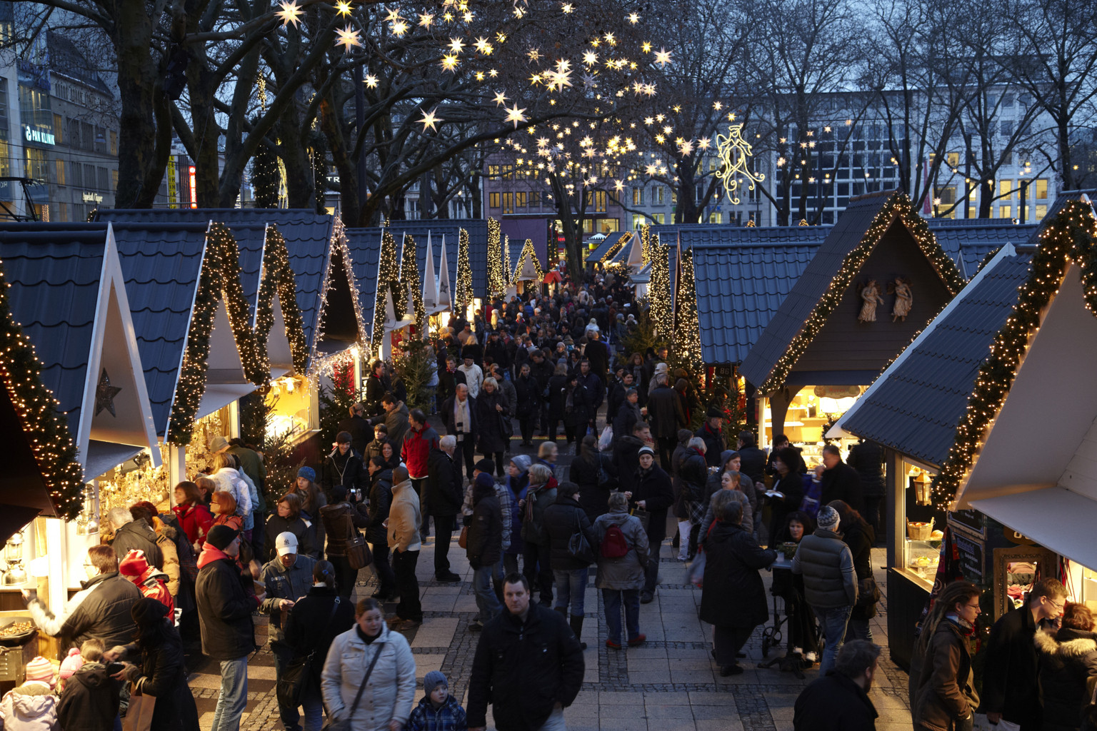 Cologne Christmas Market 2024 Opening dates, hotels, things to do,... Europe