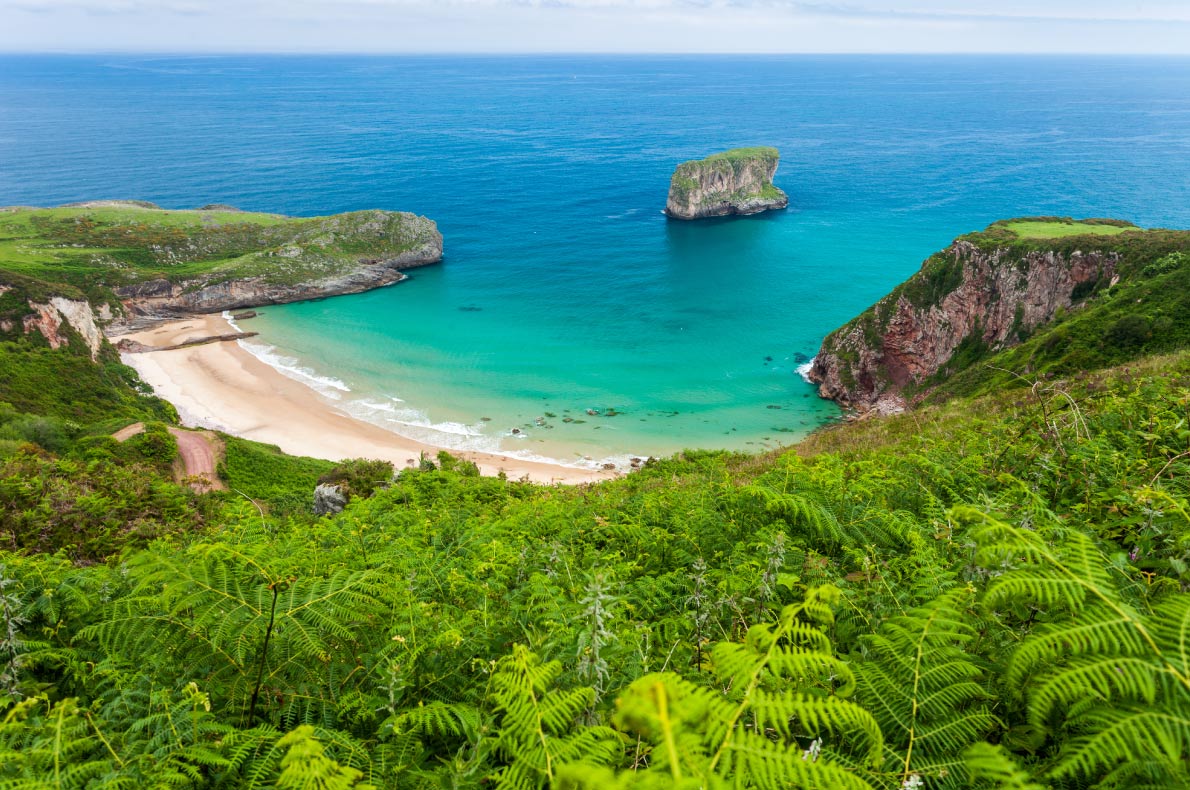 Best beaches in Spain - Ballota beach - Copyright David-Acosta-Allely - European Best Destinations