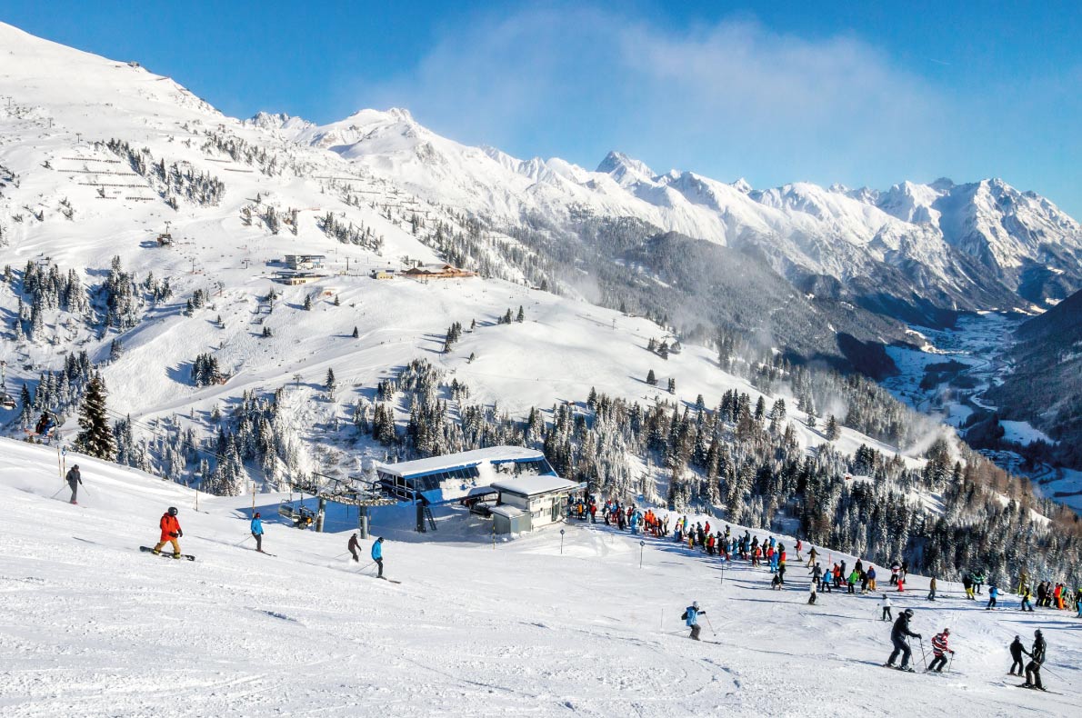 Best snowboard destinations in Europe - St Anton - Copyright Boris-B - European Best Destinations