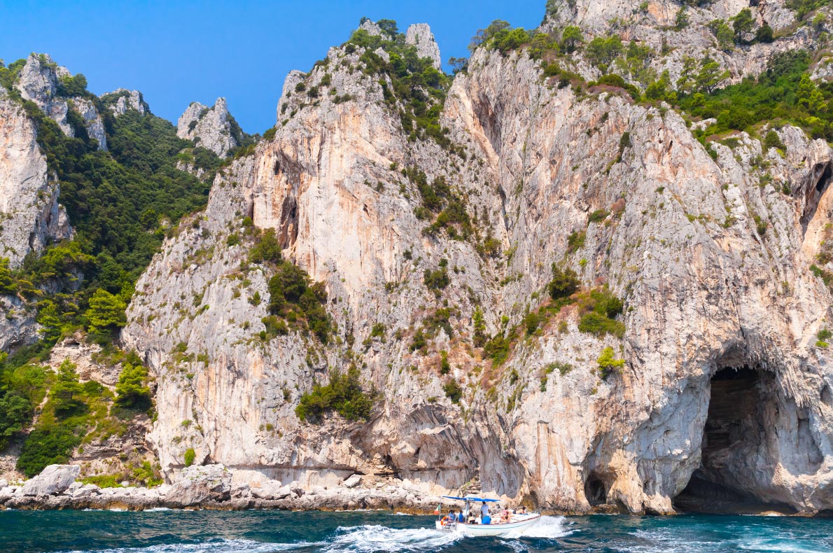 Best things to do in Italy - Capri Caves
