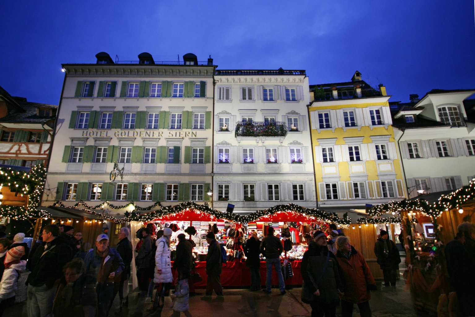 Lucerne Christmas Market 2024 Opening dates, hotels, things to do
