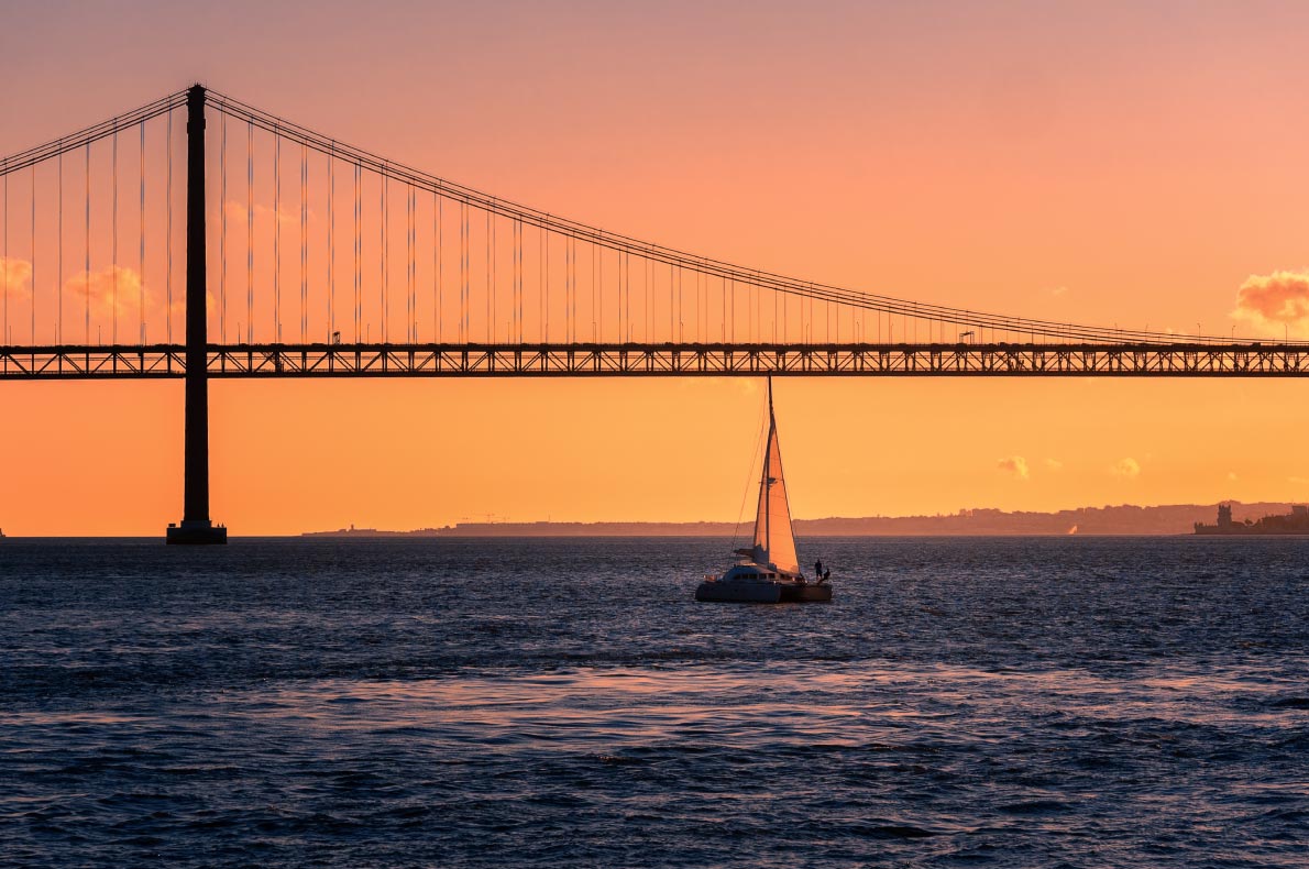 Portugal top things to do - Sunset cruise in Lisbon - Copyright UschiDaschi - European Best Destinations