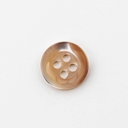 #10-A - Knopf Perlmutt, beige