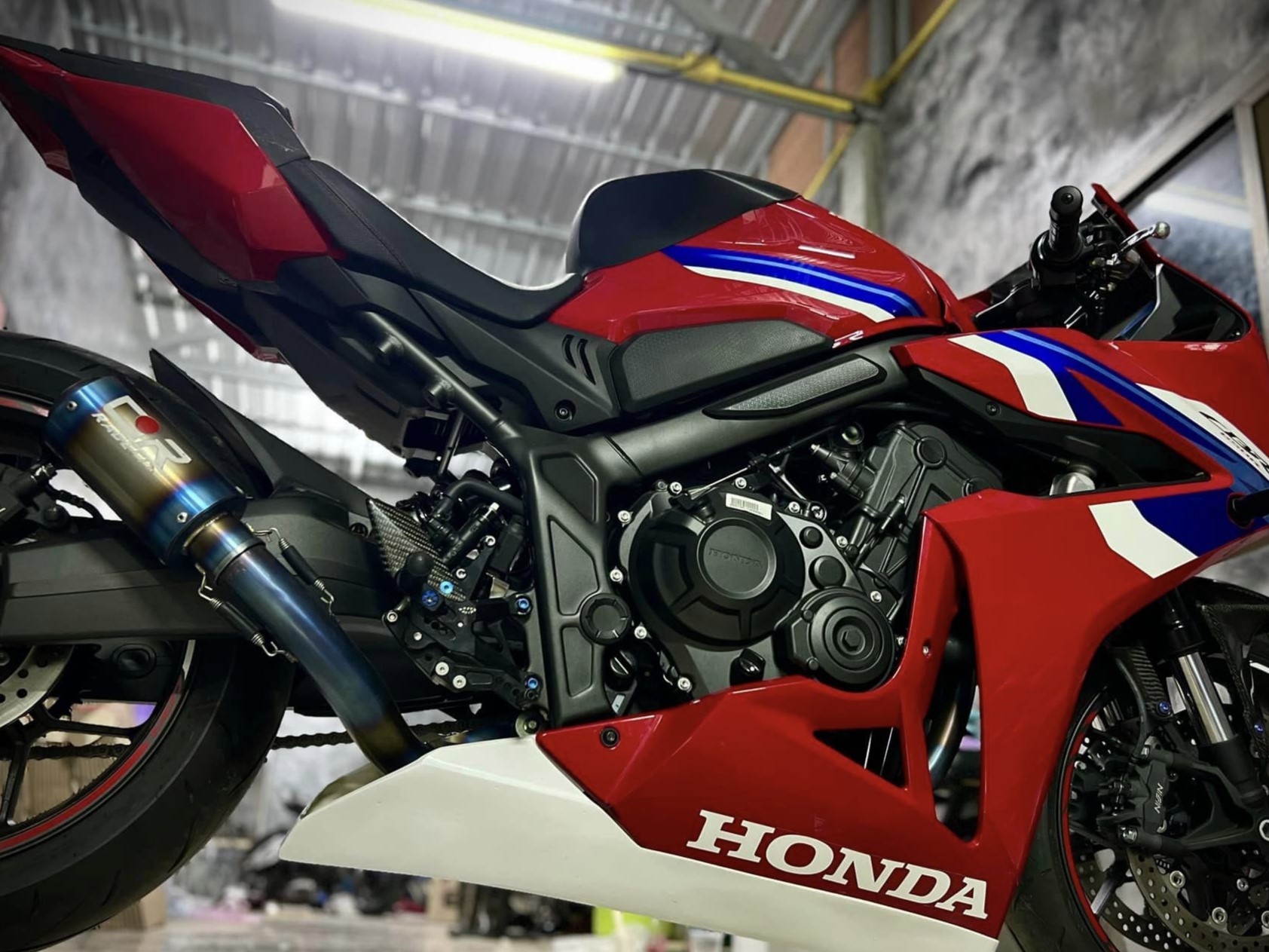 バイク用ラジエーターネット ステンレス鋼オートバイ バイク用ラジエーターネット ステンレス鋼オートバイ