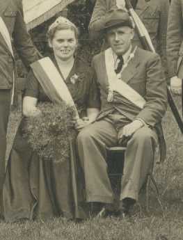 1954