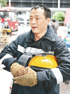 王喜在烈火雄心中扮演消防員,型到不得了(圖:新浪網)