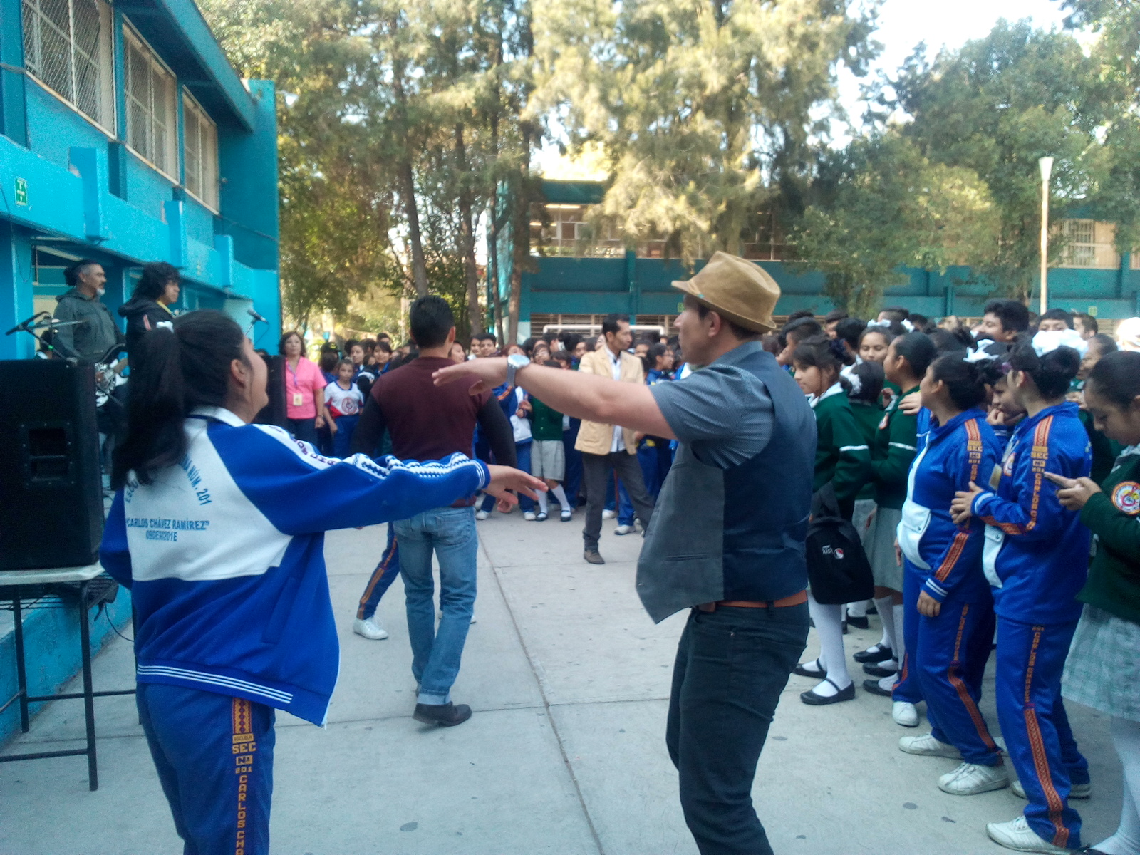 ROCK EN LA ESCUELA - SECUNDARIA 201 "CARLOS CHAVEZ RAMIREZ"