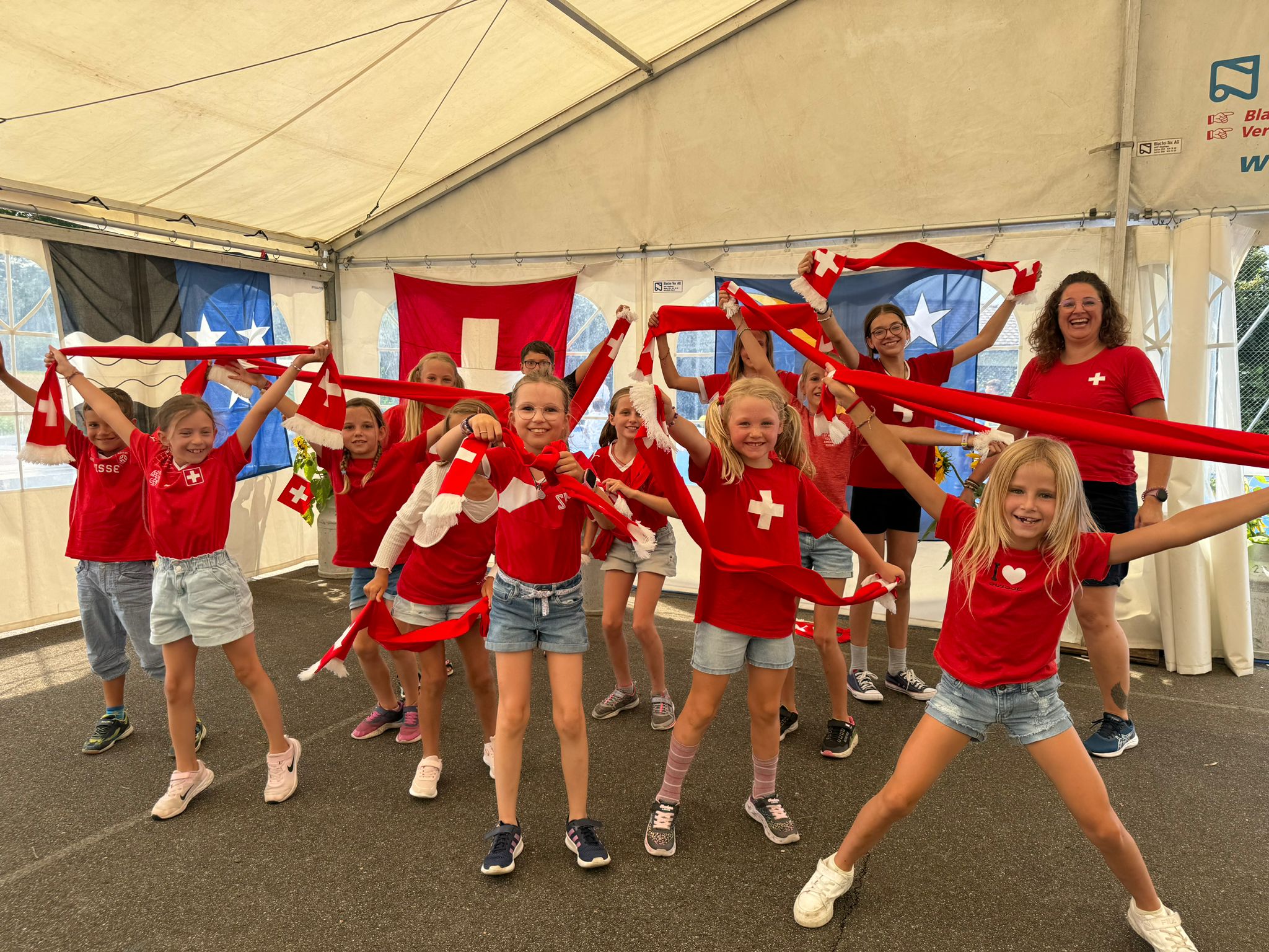 1. August Feier mit Unterstützung von Kids-Dance (Dank an Mirjam Schön)