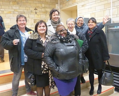 La nouvelle équipe du service des vocations : (de gauche à droite) Nelly Dousse, Nathalie Decouvelaere, Béatrice de Catheu, Maximilienne Bakot-Ndjock, Annick Le Brun, Soeur Jane, Evelyne Foucault.