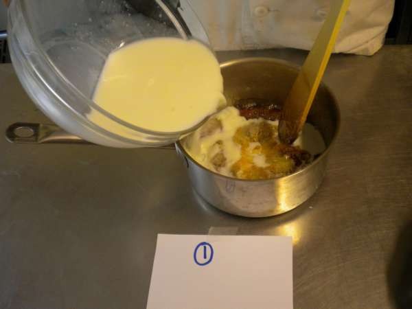 Recette N°1 Déglaçage du caramel avec le lait préalablement stérilisé