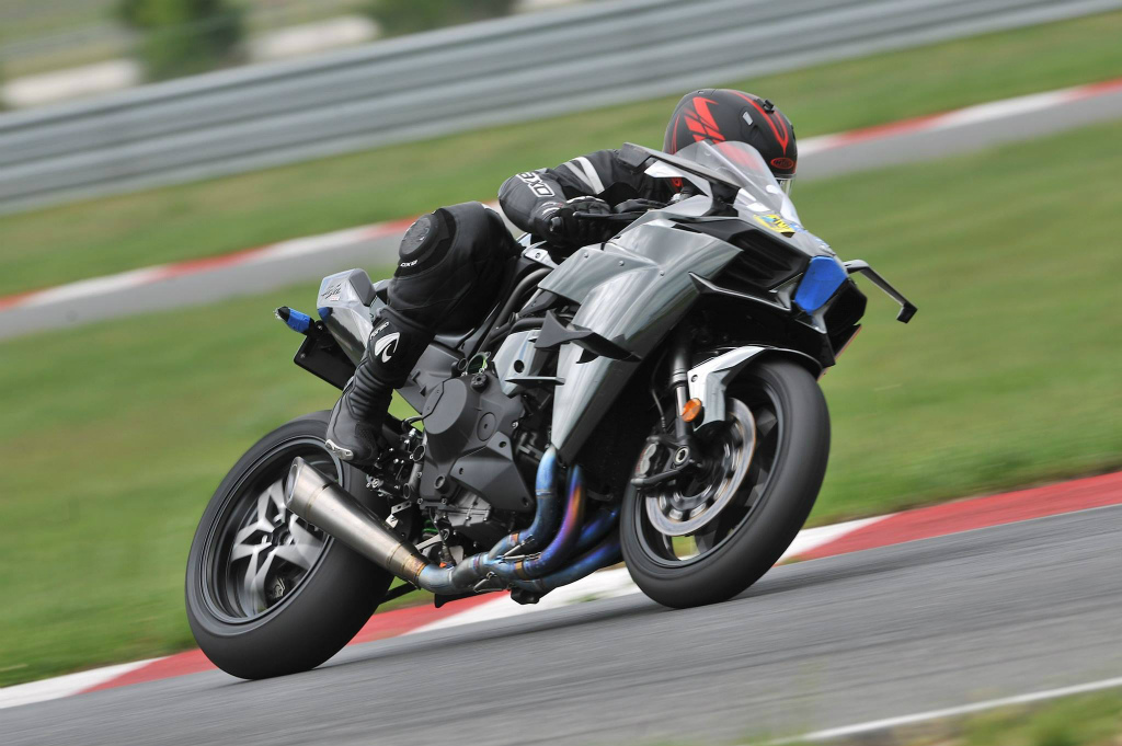 Ninja H2 R-TYPE FULL-SYSTEM - RAID-ZERO Ninja H2 R-TYPE FULL-SYSTEM - RAID-ZERO
