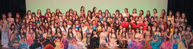 2013/02　Izumi oriental dance studio 本教室発表会集合写真
