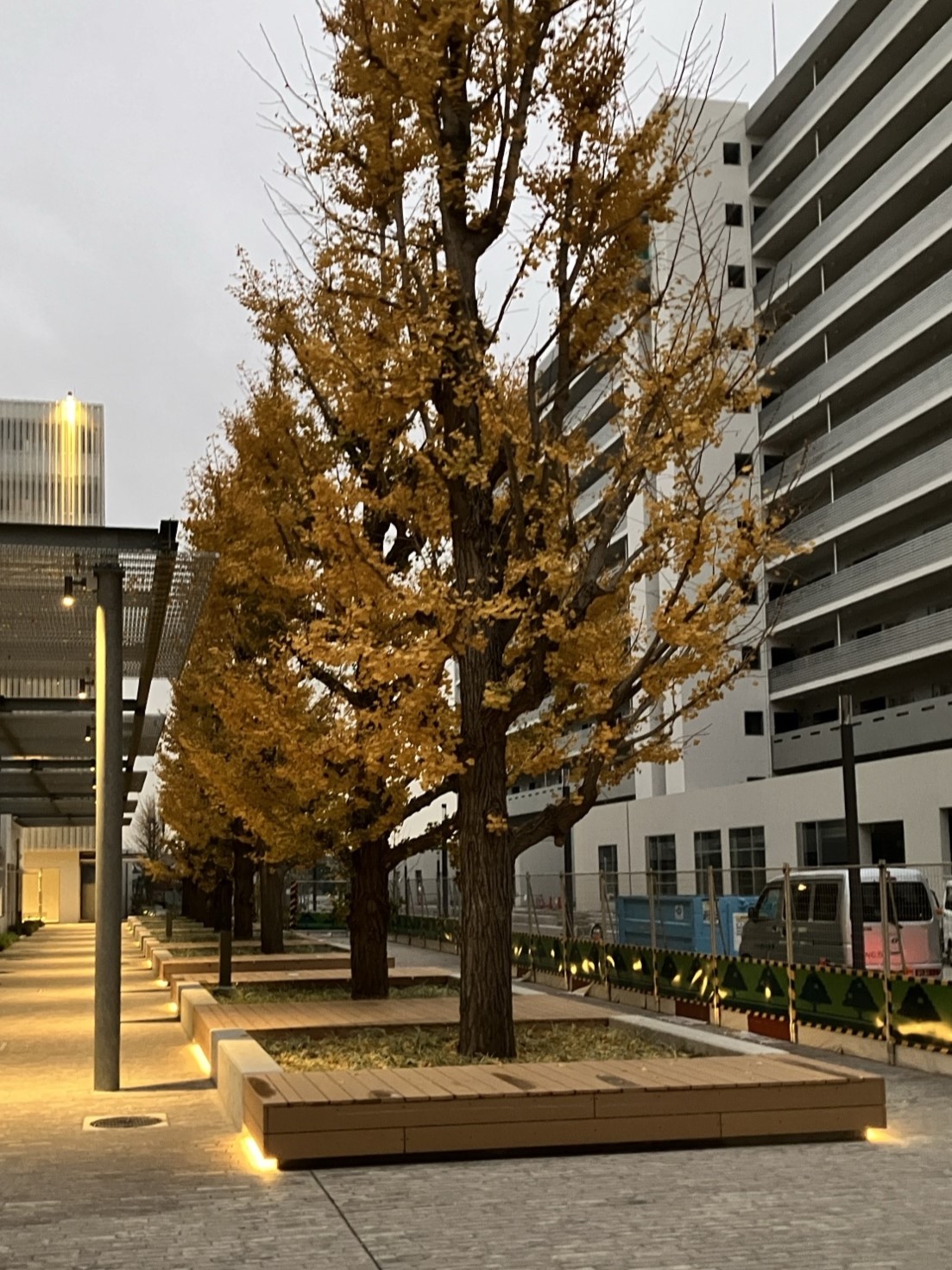 赤羽台団地（ベンチ）