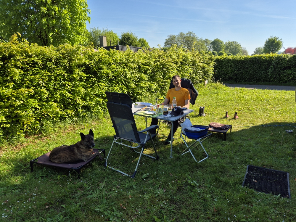 Frühstück an der Morgensonne