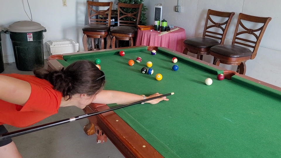 ein Billiardtisch hat es auch 🤗