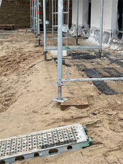 Der Bauleiter merkt die Unfallgefahr 3 Wochen nicht